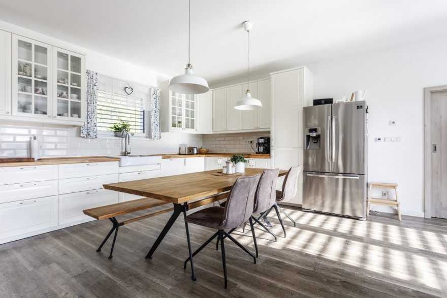 Reference rodinný dům Skalice 2020 - cihly Porotherm 38 T Profi, Porotherm 24 Profi, Porotherm 11,5 Profi, Porotherm 14 Profi a střešní tašky Tondach Stodo 12 engoba černá a lícové pásky Terca Pagus Grijs zwaart 